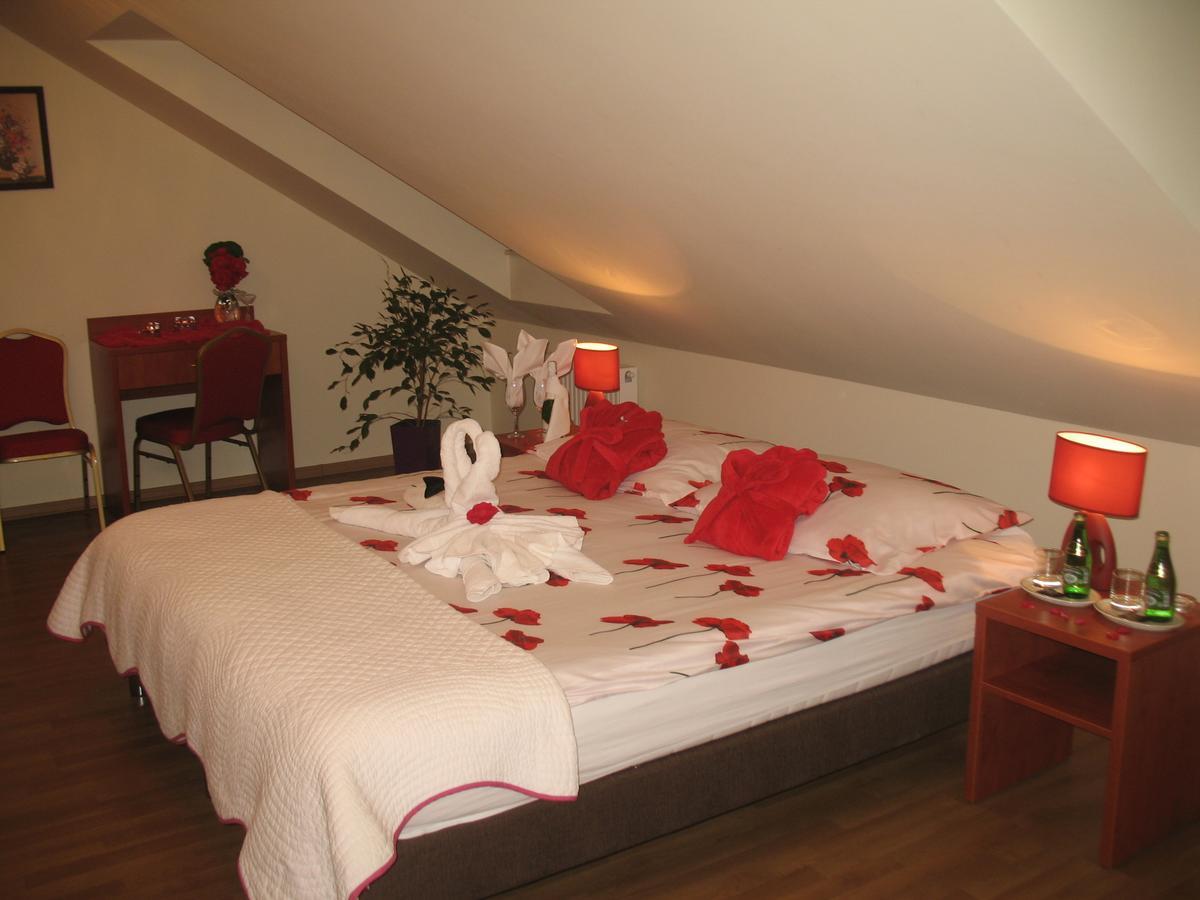 Zacisze Hotel Ulan Cameră foto